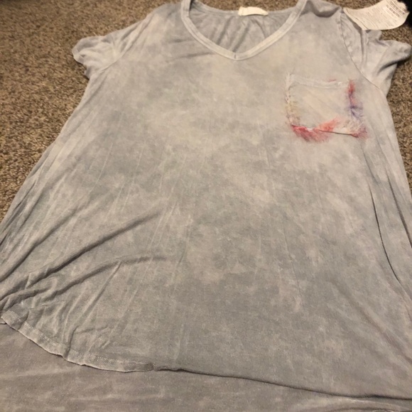 Tee - Picture 1 of 1